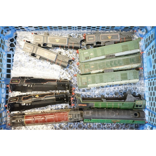 102 - Spares & Repairs - Quantity of OO gauge & Hornby Dubloco locomotive engines and bodies (3 trays)