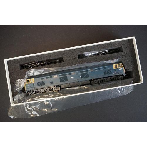 106 - Two boxed Heljan OO gauge locomotives to include Class 14 item 1400 D9500 BR green and 53041 1200 Fa... 