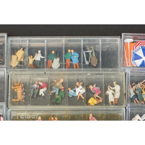 109 - Quantity of cased OO gauge plastic trackside figures and accessory sets featuring Preser examples, c... 