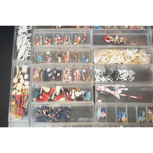 109 - Quantity of cased OO gauge plastic trackside figures and accessory sets featuring Preser examples, c... 