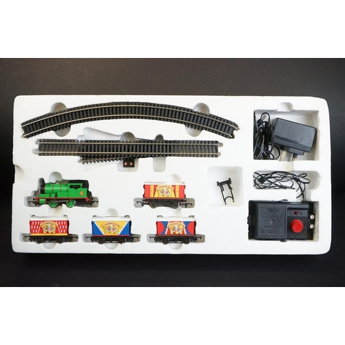 117 - Boxed Hornby OO gauge Thomas & Friends R9072 Percy Circus Electric Train Set (appears complete with ... 