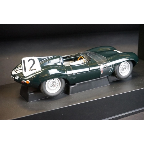 1180 - Autograph - Boxed 1/18 AutoArt 73561 Jaguar D Type short nose in green with short nose signed by Sti... 