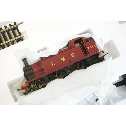 121 - Two boxed Hornby OO gauge electric train sets to include R1171 Flight of The Mallard and R1144 Night... 