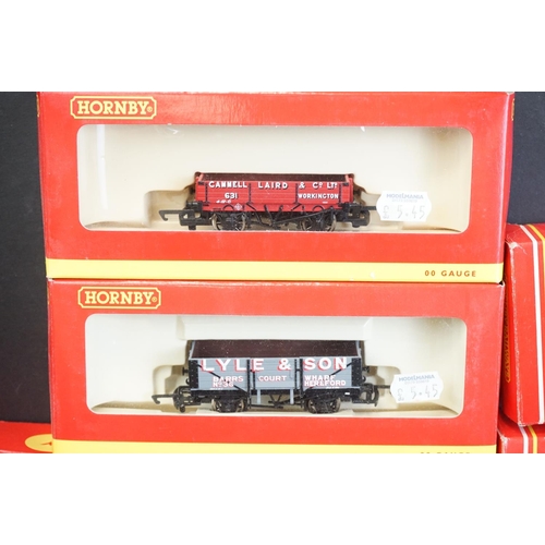 124 - Quantity of OO gauge model railway to include 3 x locomotives, 6 x boxed items of rolling stock, 10 ... 