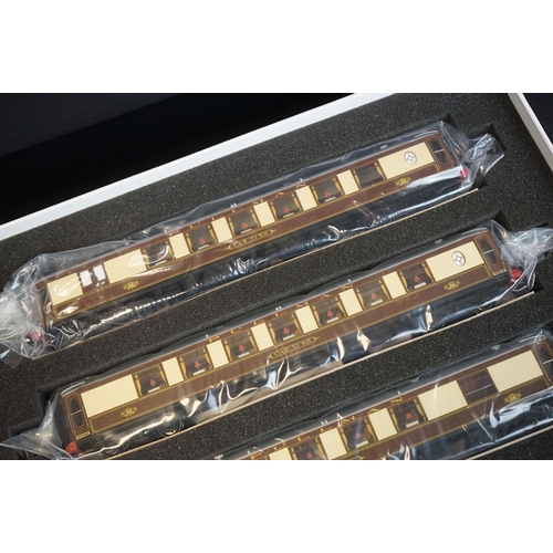 70 - Boxed Golden Age Models OO gauge Five Pullman Coach set in Brown & Cream #3051 4Motor, No 89, Doris,... 