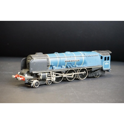 81 - Boxed Wrenn OO gauge W2229 4-6-2 Glasgow City Blue BR locomotive