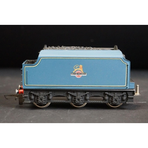 81 - Boxed Wrenn OO gauge W2229 4-6-2 Glasgow City Blue BR locomotive