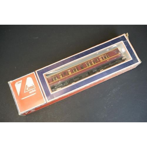 87 - 10 Boxed OO gauge items of rolling stock to include 9 x Bachmann and 1 x Lima plus a Hornby Torquay ... 