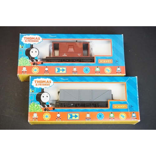 92 - 12 Boxed Hornby Thomas & Friends items of rolling stock to include 2 x R9051 James Composite Coach, ... 