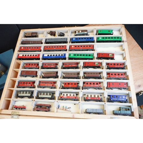 95 - Large collection of HO & N gauge model railway to include Liliput, Roco and Bachmann examples featur... 