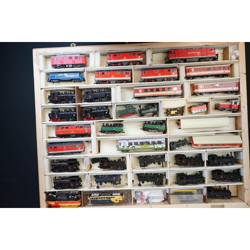 95 - Large collection of HO & N gauge model railway to include Liliput, Roco and Bachmann examples featur... 