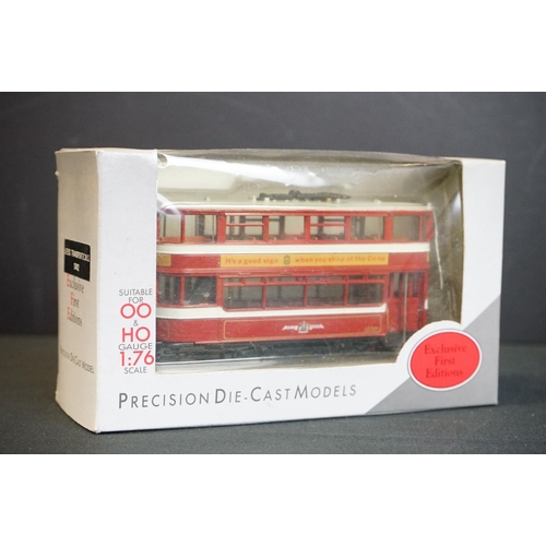 1071 - 15 Boxed EFE Exclusive First Editions 1:76 diecast model buses, plus a cased Corgi 'The Original Omn... 