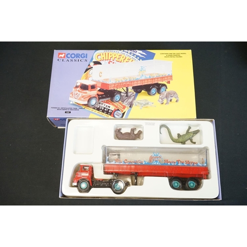 1079 - 17 Boxed Corgi Classics 'Chipperfields Circus' diecast models & figure sets to include 97888 Foden C... 