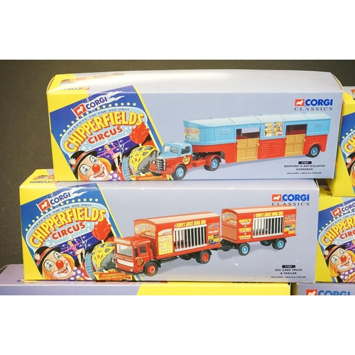 1079 - 17 Boxed Corgi Classics 'Chipperfields Circus' diecast models & figure sets to include 97888 Foden C... 