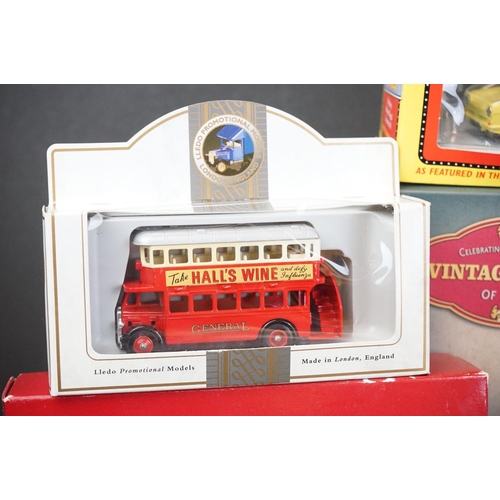 1092 - 22 Boxed diecast models to include Corgi and Lledo, featuring 3 x Royal Mail Corgi Classics (08002, ... 