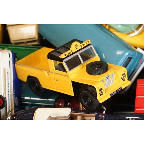 1103 - Large collection of diecast models to include Corgi, EFE, Del Prado and Lledo examples. Diecast appe... 