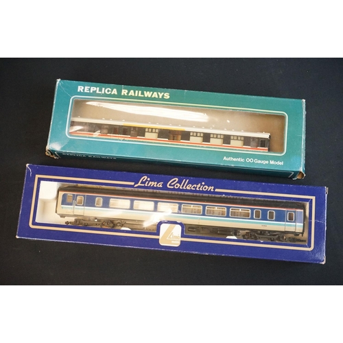 58 - 20 Boxed OO gauge items of rolling stock to include 11 x Hornby featuring R4160B GWR Mk3 1st Class C... 