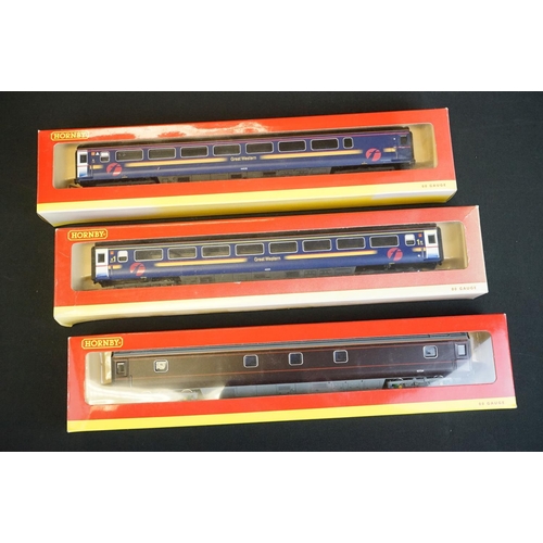 58 - 20 Boxed OO gauge items of rolling stock to include 11 x Hornby featuring R4160B GWR Mk3 1st Class C... 