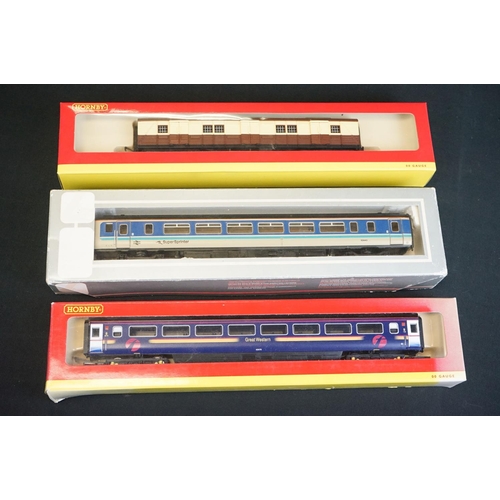 58 - 20 Boxed OO gauge items of rolling stock to include 11 x Hornby featuring R4160B GWR Mk3 1st Class C... 