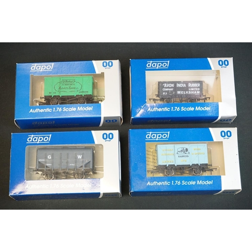 61 - 27 Boxed OO gauge items of rolling stock to include 15 x Dapol, 4 x Hornby, 6 x Bachmann, 1 x Palito... 