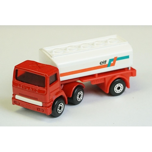 1320 - 12 Boxed Matchbox 75 Series diecast models to include 26 Cable Truck, 30 Artic Truck, 6 Mercedes Con... 