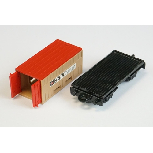 1320 - 12 Boxed Matchbox 75 Series diecast models to include 26 Cable Truck, 30 Artic Truck, 6 Mercedes Con... 