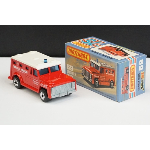 1325 - 12 Boxed Matchbox 75 Series Superfast diecast models to include 71 Cattle Truck, 33 Police Motor-Cyc... 