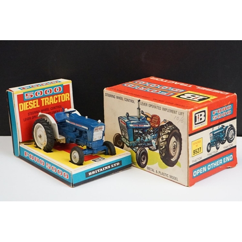 1328 - Boxed Britains 9527 Ford 5000 Tractor diecast model (diecast vg but heavy repair to wheels) plus 2 x... 