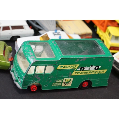 1250 - 30 Mid 20th C onwards play worn Matchbox diecast models, to include King Size, Super Kings, Speed Ki... 