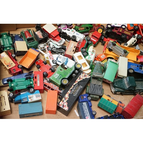 1250A - Over 100 diecast models, featuring a small quantity of mid 20th C examples, includes Matchbox, Dinky... 