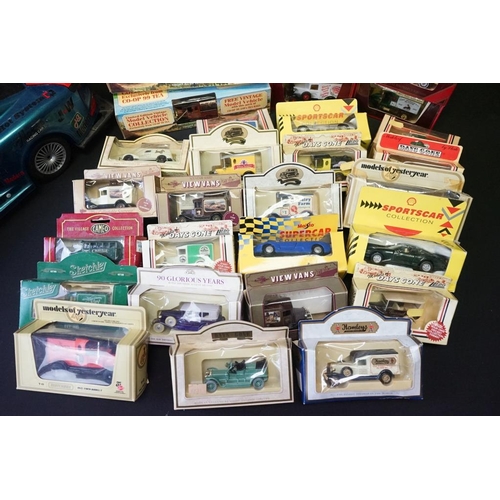 1251 - 39 Boxed diecast models to include Matchbox, Corgi, Lledo & Shell examples, featuring Matchbox Team ... 