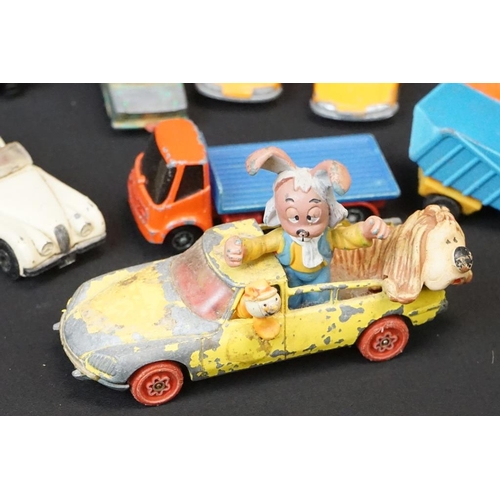 1260 - Over 50 mid 20th C onwards play worn diecast models to include Corgi, Britains, Matchbox & Lone Star... 