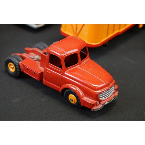 1262 - 18 Mid 20th C commercial diecast models to include Dinky and Corgi examples featuring a boxed Dinky ... 