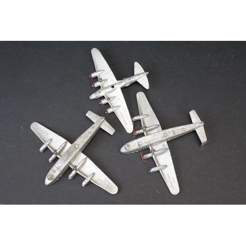 1270 - Around 28 mid 20th C play worn diecast models to include 9 x boxed Dinky military models (643, 673, ... 