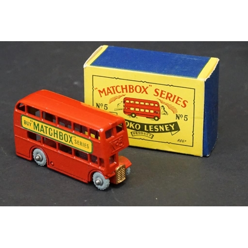 1283 - 16 Boxed Matchbox Lesney 75 Series diecast models to include 29 Bedford, 53 Aston Martin, 48 Meteor,... 