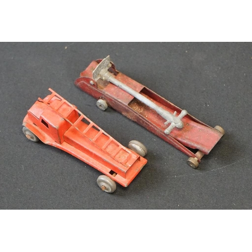 1254 - 10 Early - mid 20th C play worn tin plate models to include Wells o London Transport Bus, Mettoy car... 