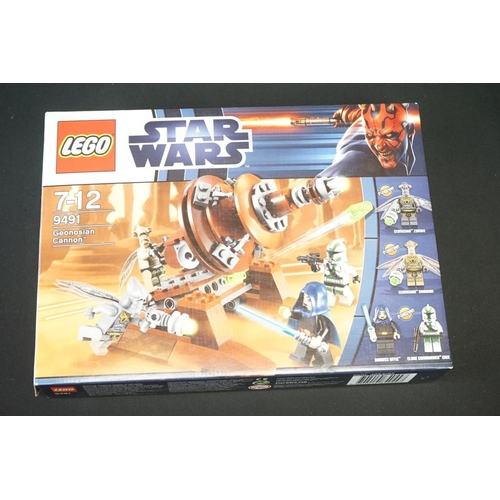 186 - Lego - Five boxed Star Wars Lego sets to include 9495 Gold Leader's Y-Wing Starfighters (part built,... 