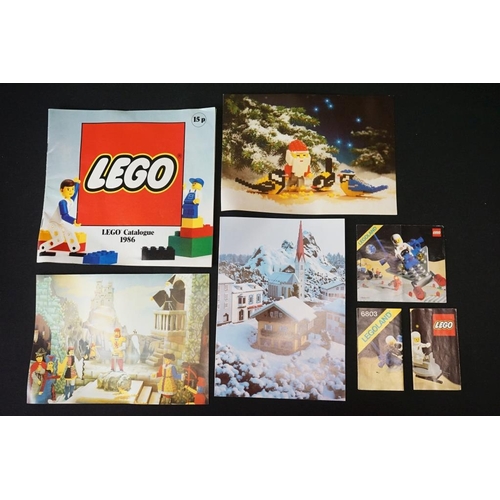 204 - Lego - A boxed Legoland King's Castle set, with mini figures (appearing complete but unchecked, box ... 