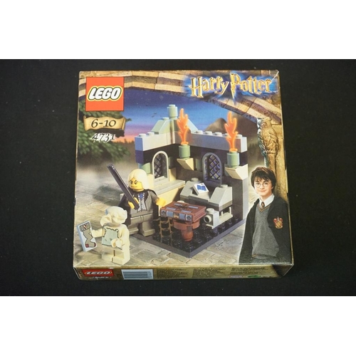 205 - Lego - Seven boxed Lego Harry Potter sets to include 4726 Quidditch Practice, 4719 Quality Quidditch... 