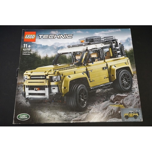 206 - Lego - Three boxed Lego sets to include a sealed Jurassic Park 75938 T Rex vs Dino Mech Battle, Lego... 