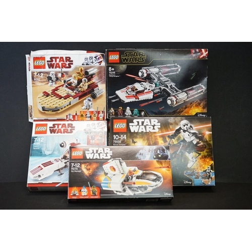 215 - Lego - Five boxed Star Wars Lego sets to include 75249 Resistance Y-Wing Starfighter (part built, mi... 