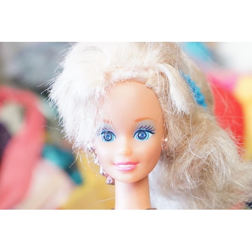 402 - Collection of Mattel Barbie dolls circa 1980s onwards plus various clothing and 3 x cars (all varian... 