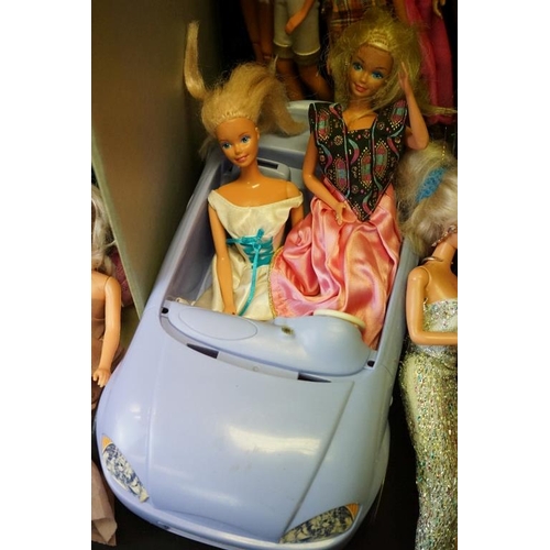 402 - Collection of Mattel Barbie dolls circa 1980s onwards plus various clothing and 3 x cars (all varian... 