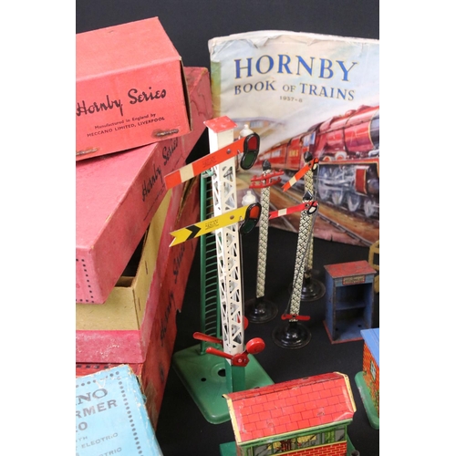 131 - Quantity of O gauge model railway, mainly Hornby with Brimtoy, to include various track, Brimtoy tic... 