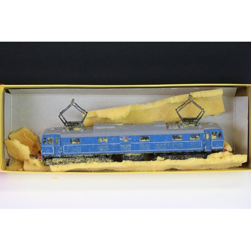 135 - Four boxed Triang OO gauge locomotives to include R388 EM2 Electric Locomotive Kit Blue LiveryR55 BB... 