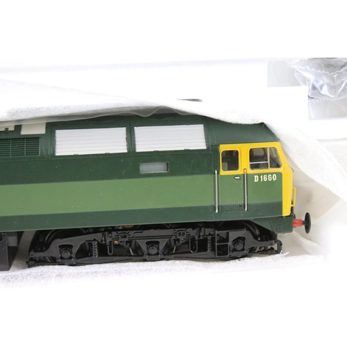 136 - Three boxed OO gauge locomotives to include 2 x Bachmann (32111A 08 Diesel Shunter 08375 BR Blue hin... 