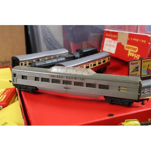 142 - Quantity of OO gauge model railway, mainly Triang, to include boxed R408 Turntable Electrically Oper... 