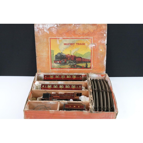 144 - Boxed Hornby O gauge Royal Scot train set containing Royal Scot 4-4-2 locomotive with tender, 2 x co... 