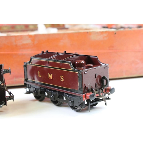 144 - Boxed Hornby O gauge Royal Scot train set containing Royal Scot 4-4-2 locomotive with tender, 2 x co... 