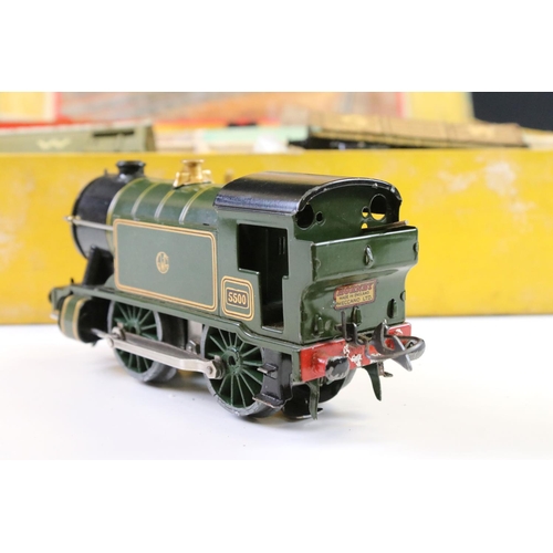 145 - Boxed Hornby O gauge E120 Special Tank Goods train set with 0-4-0 Locomotive and tender in GWR green... 